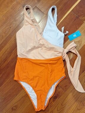 Cupshe Colorblock One-Piece Swimsuit in Peach, White & Orange